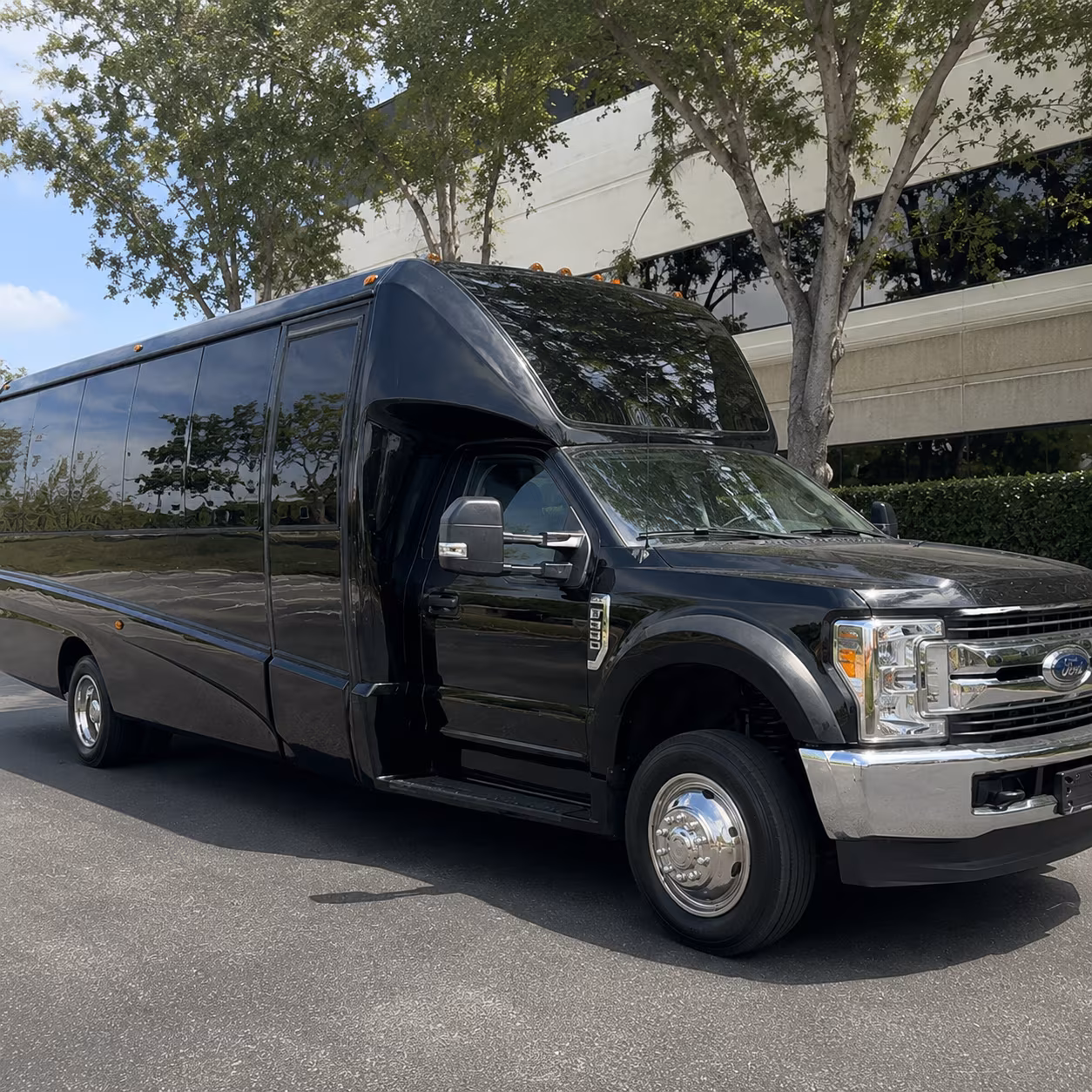 Miami Winery Tour & Pub Crawl Transportation group transportation